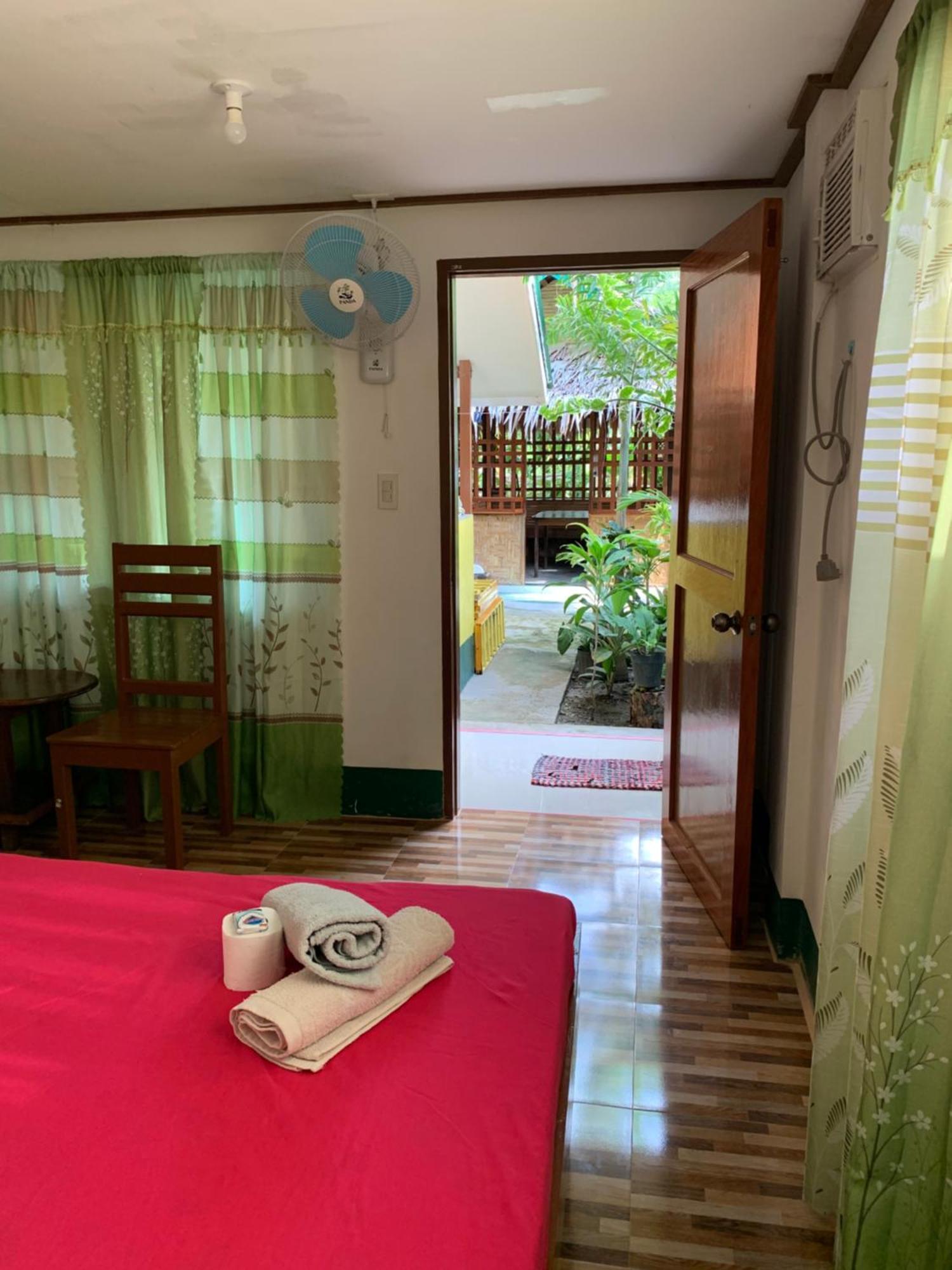 Divinagracia Cottages San Vicente  Exteriör bild